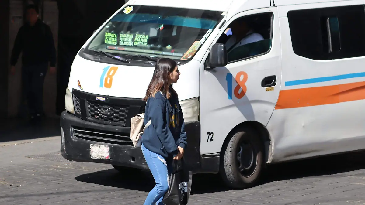 liveradiputado-transporte-luis-flores