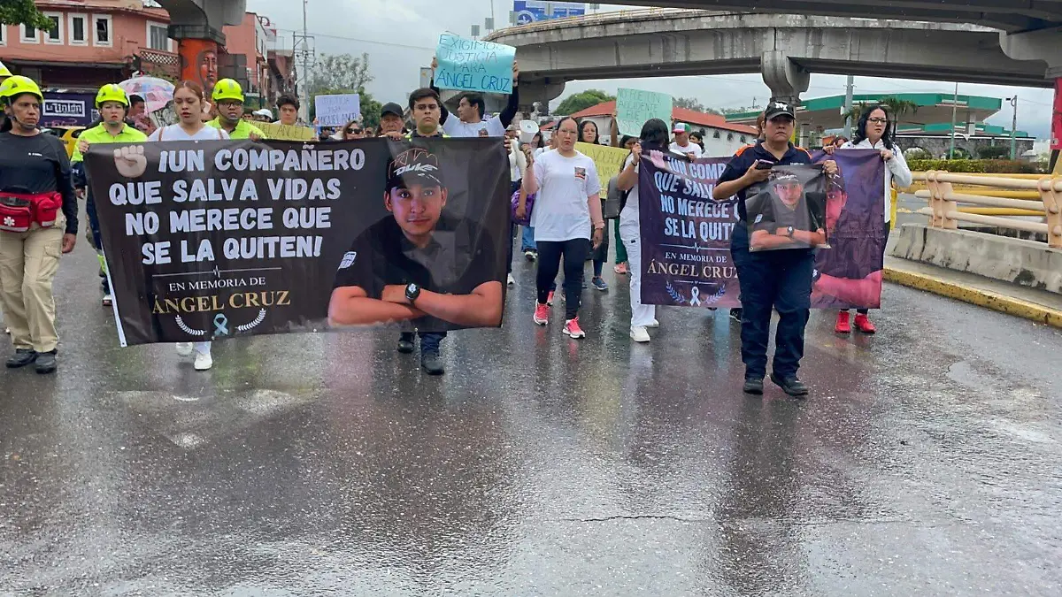 paramédicos-morelos-marcha
