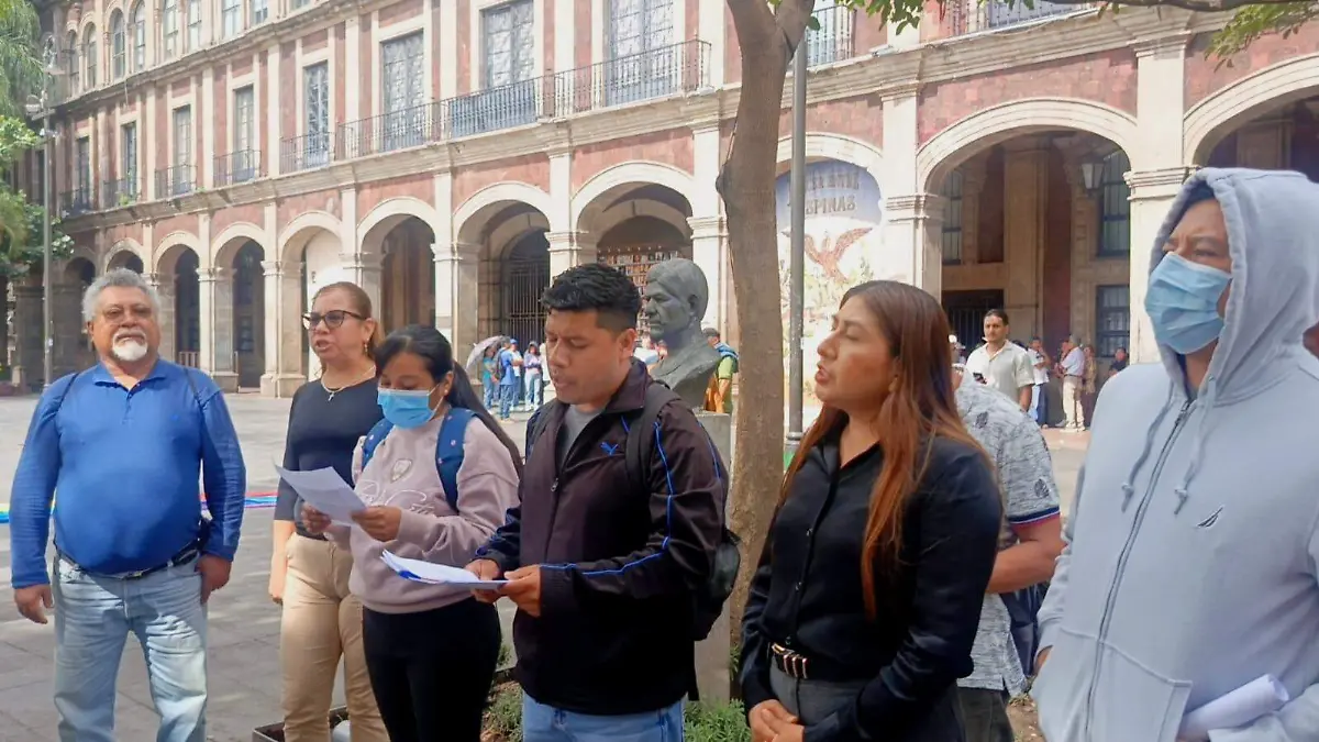 maestros-anuncianmarcha2-luis-flores