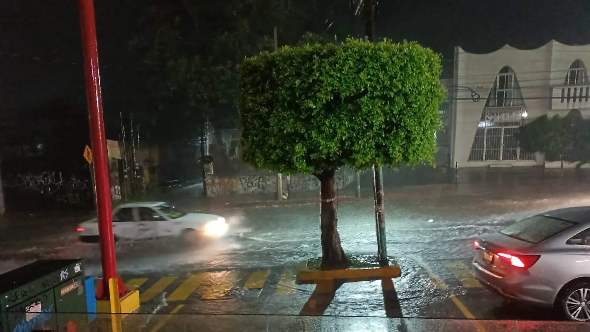 Lluvias-Avenida-Morelos-Sur