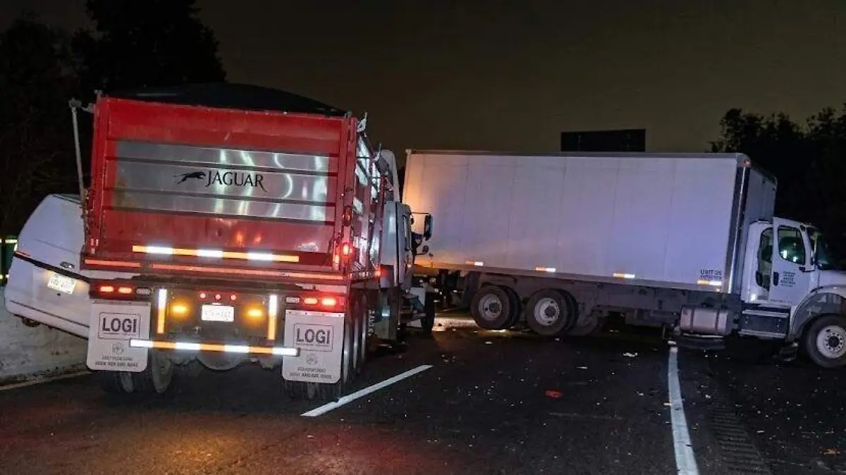 accidente-mexico-cuernavaca-cierre-autopista