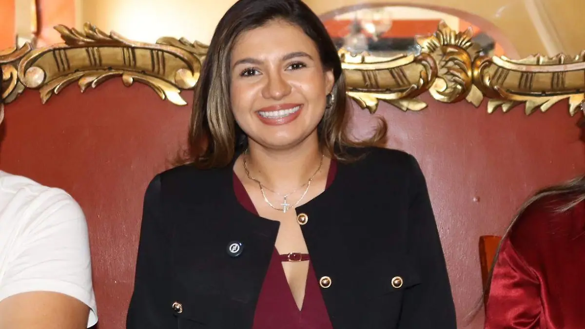 mirzasuarez-morenatadeo1-luis-flores