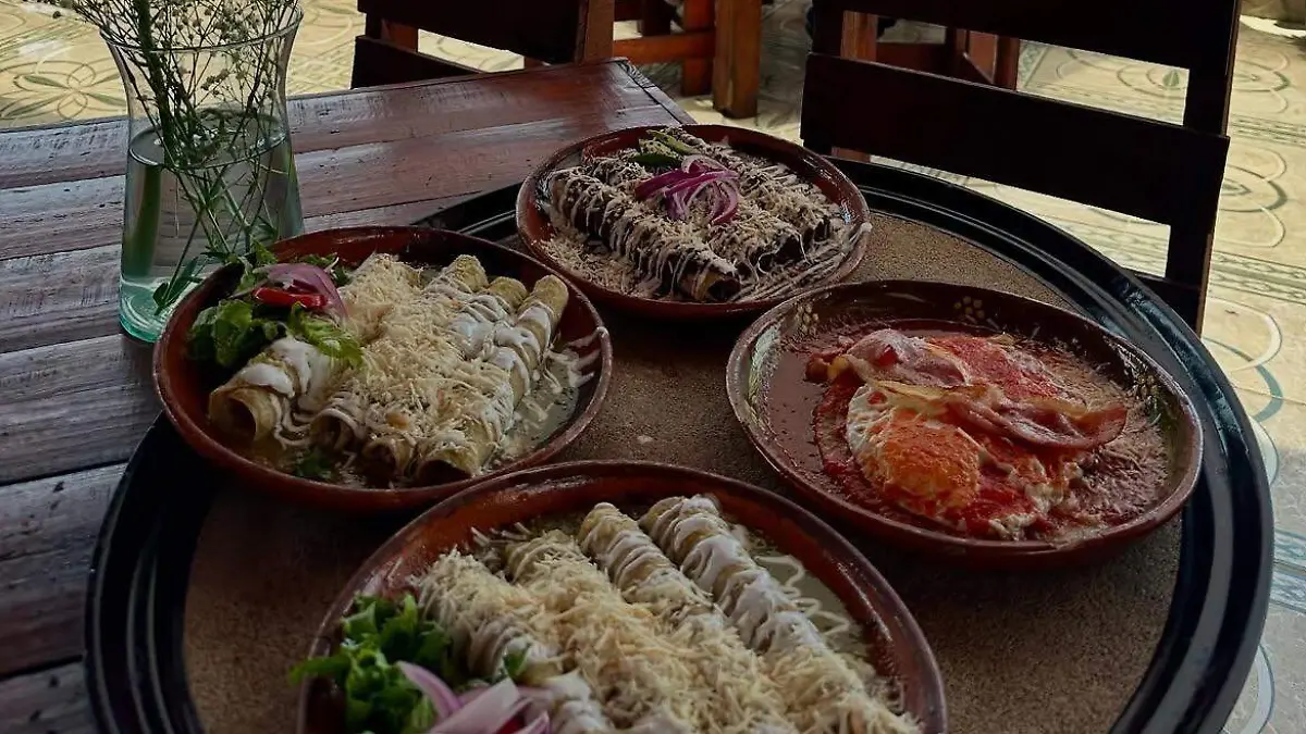 ¡En Terraza Catedral Cuernavaca….. no son desayunos, son apapachos mañanaeros! 🥰🍳🥞Disfruta co