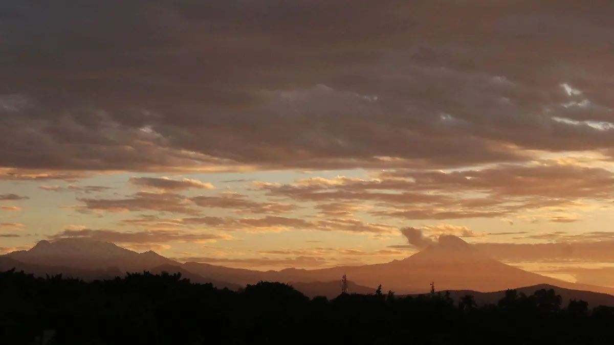 1014379_Amanecer Cuernavaca Volcanes_web