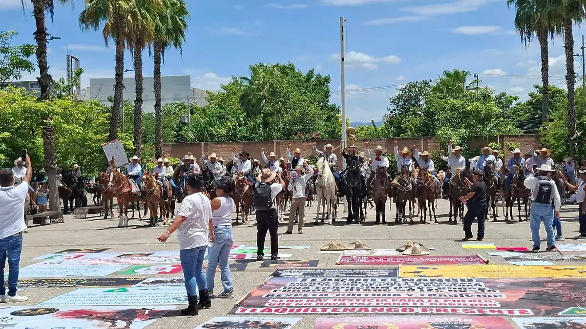 manifestaciones-cultura-gallística-cabalgata-tlaquiltenango (1)