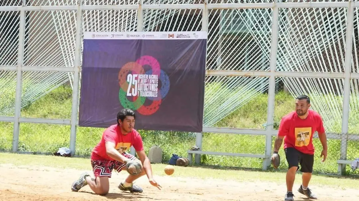 Duranguenses participaron en el Torneo de Pelota Mixteca