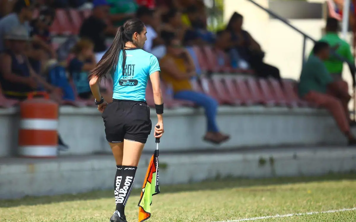 Selene Figueroa, una amante de las pasarelas y el arbitraje