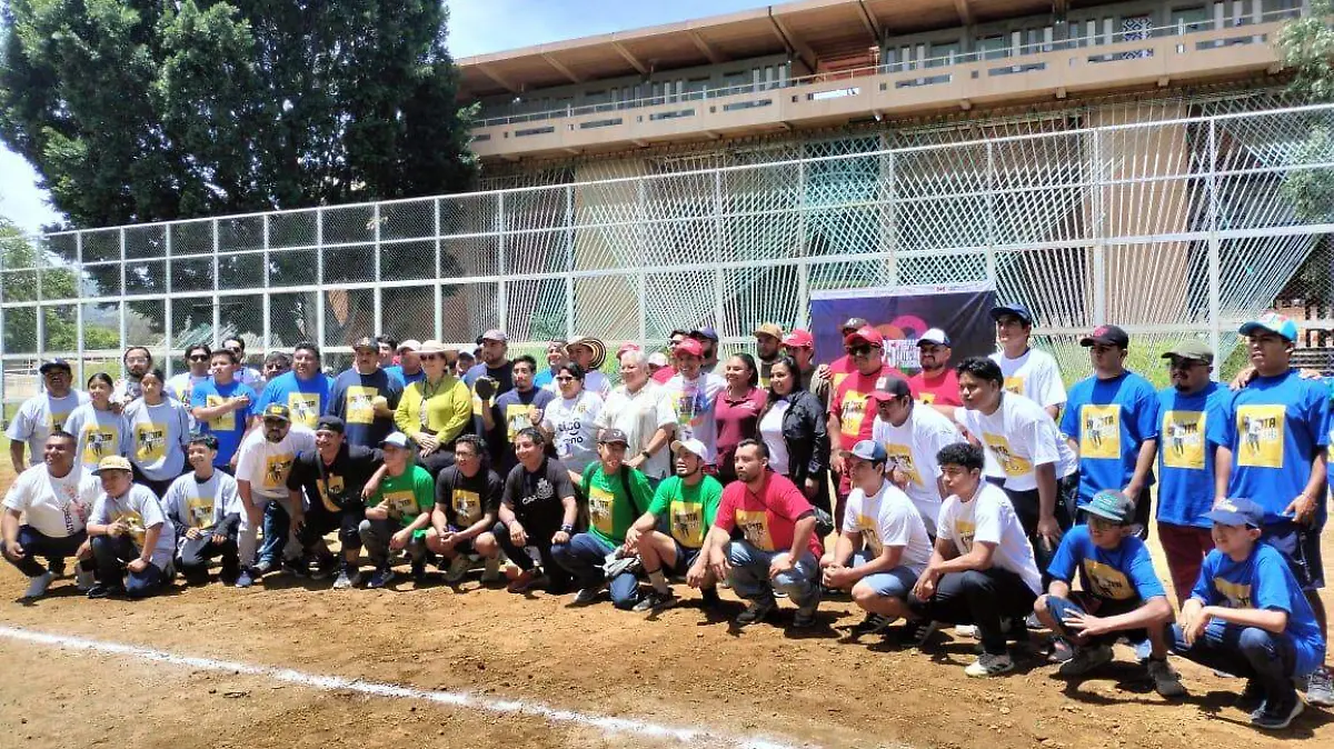 Duranguenses participaron en el Torneo de Pelota Mixteca