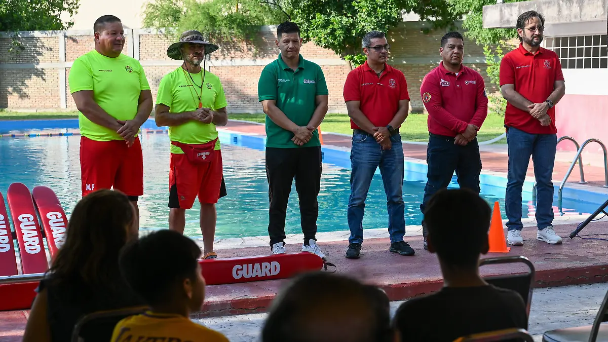 Reafirma Lerdo compromiso con la seguridad acuática en charla preventiva