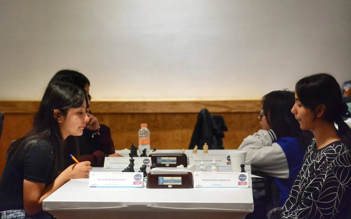 Competencia de ajedrez en la ciudad de Durango