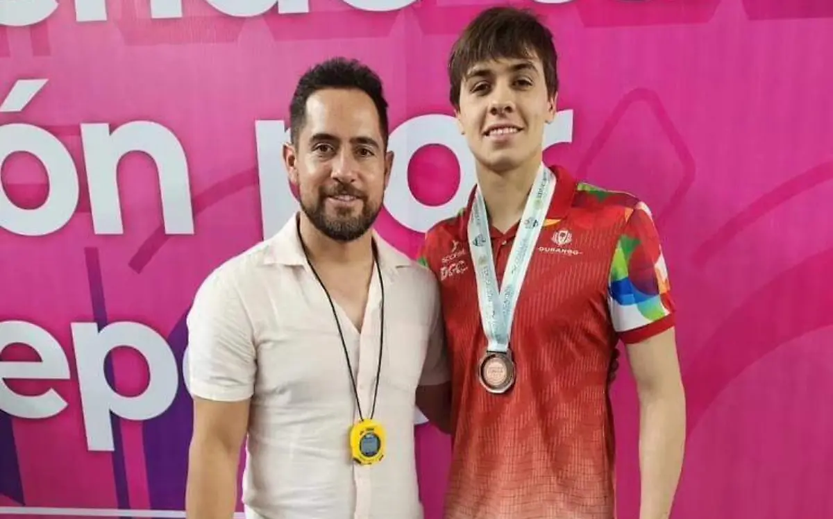 Día de medallas para Durango en natación