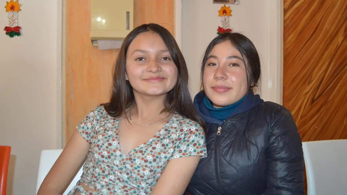 ANAHI VILLA ORTIZ Y ARY JANETTE