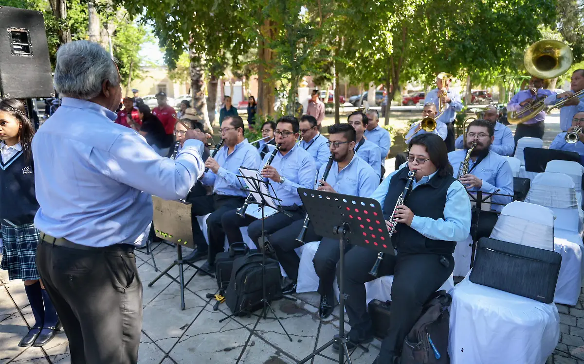 Conmemoran en Lerdo el natalicio de Benito Juárez