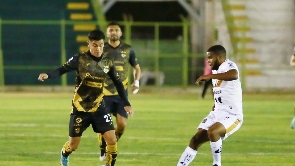 Los Alacranes de Durango igualaron a dos en su casa ante Saltillo