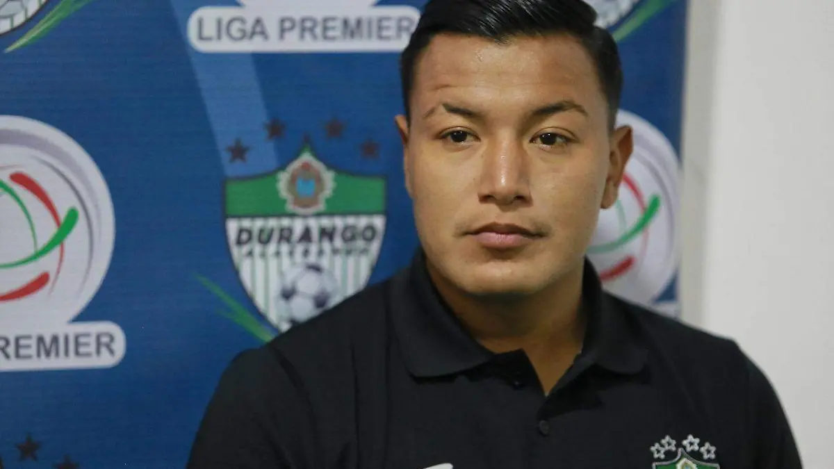 Alacranes listo para sacar el veneno