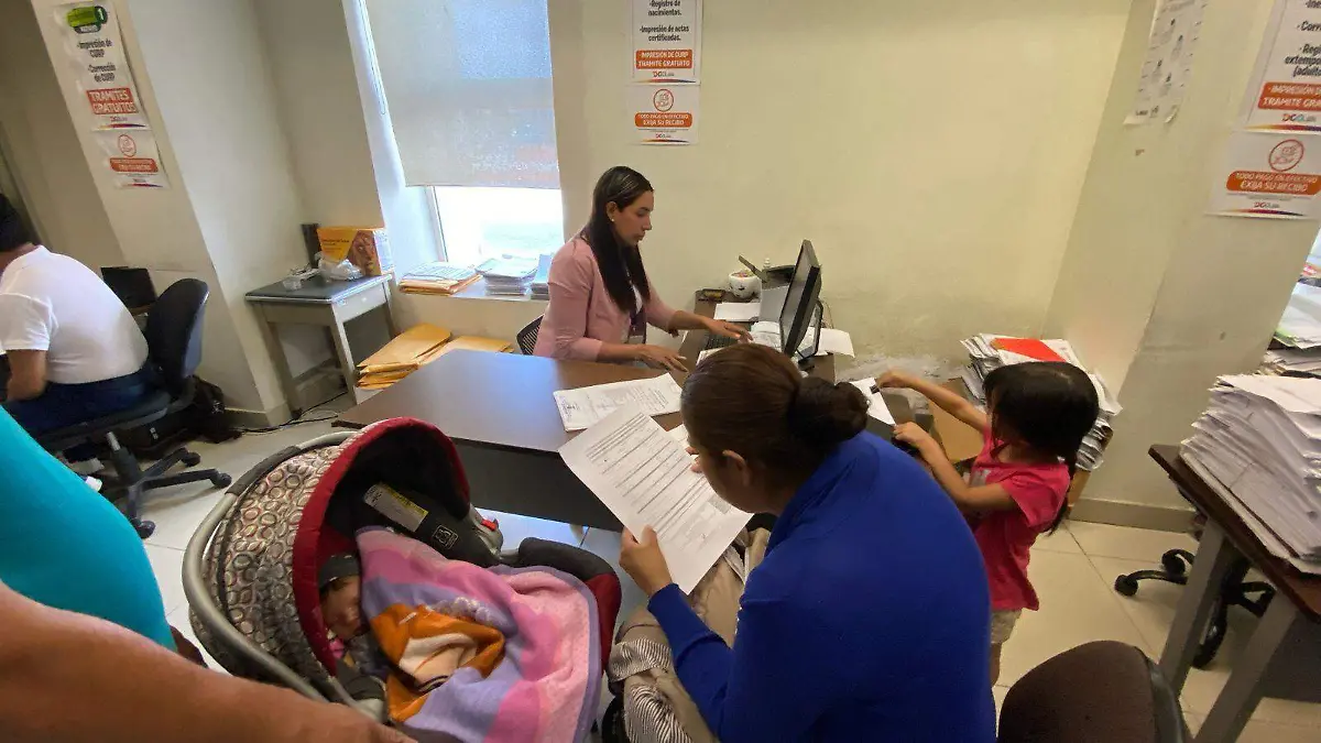 Es incrementa expedición de actas de nacimiento y matrimonios en La Laguna