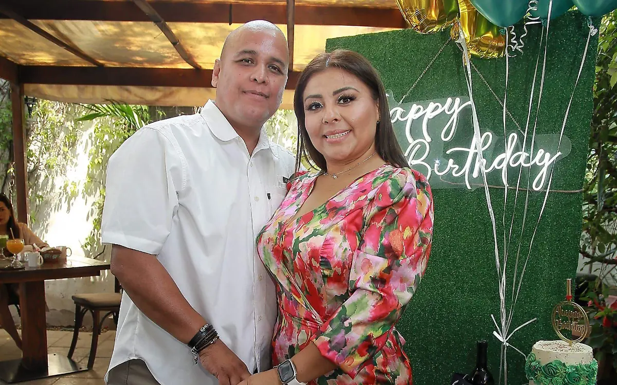 Feliz cumple de Lizett Mercado