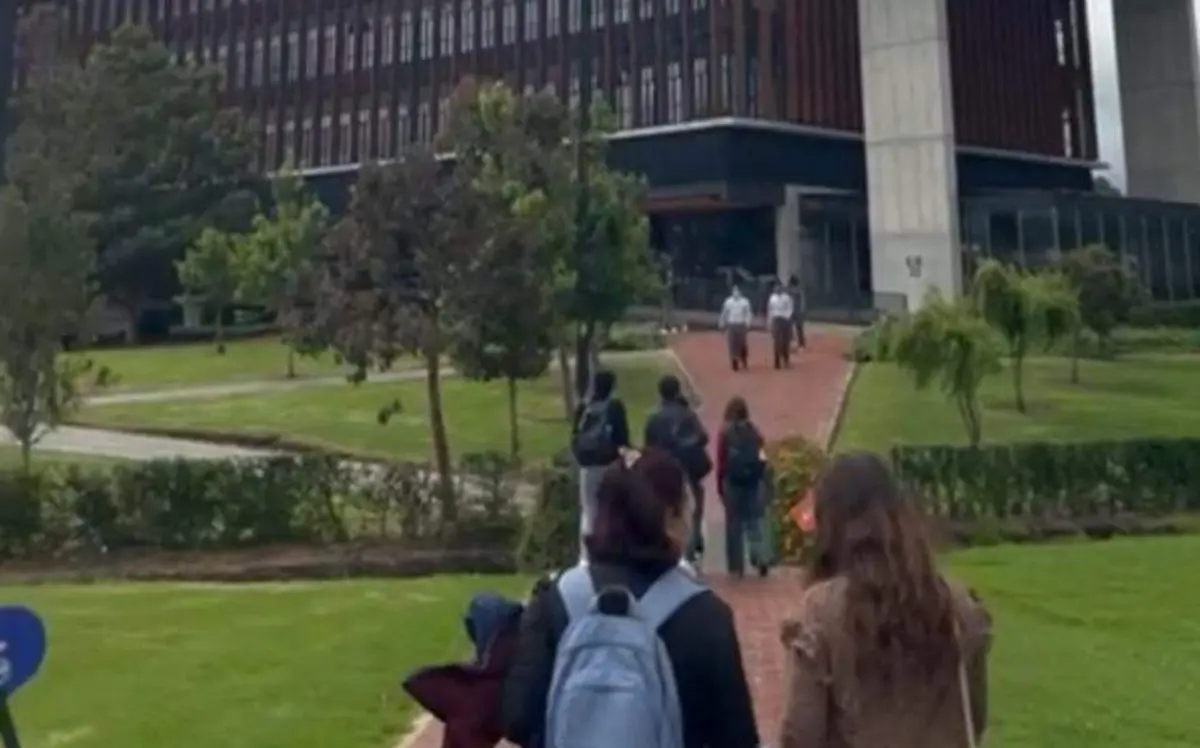 Impulsan a jóvenes a prepararse a nivel internacional