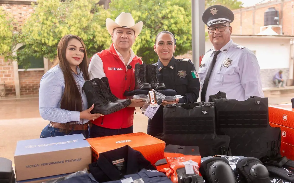 Esteban Villegas impulsa más obras en Vicente Guerrero