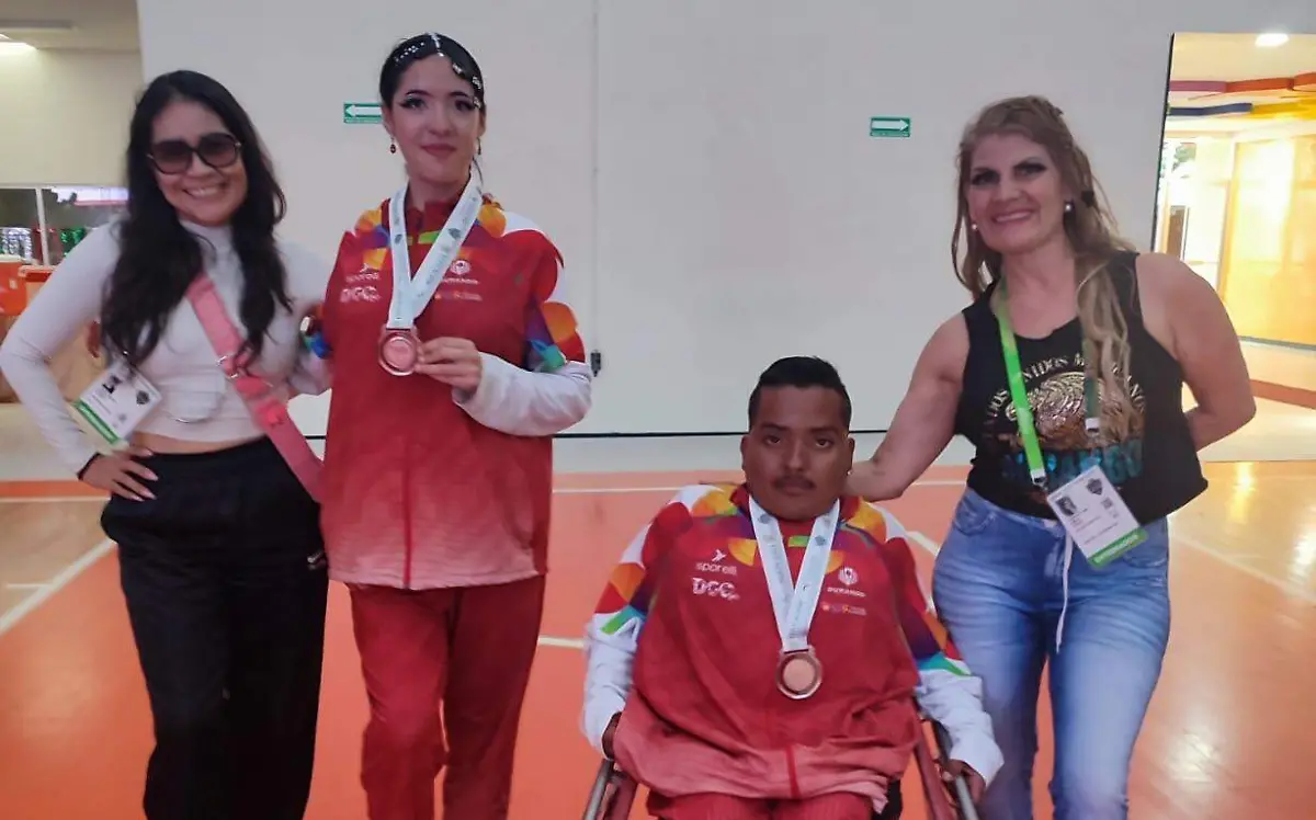 3 bronces para Durango en paradanza