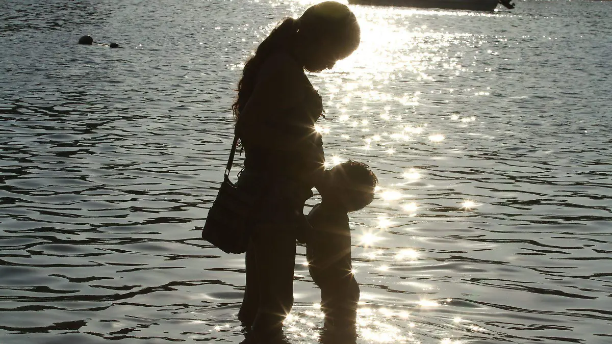 ¿El Eclipse Solar Total afecta a las mujeres embarazadas y a sus bebés?