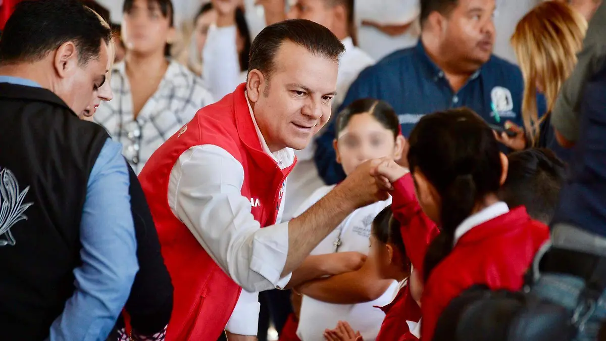 Arranca ciclo escolar en cinco mil escuelas de Durango