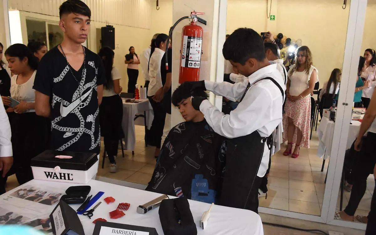 Invitan a un curso de belleza gratuito en Gómez Palacio