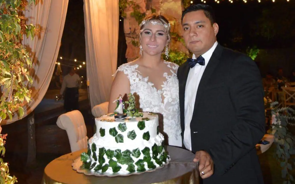 Celebran su boda Azucena y Michel