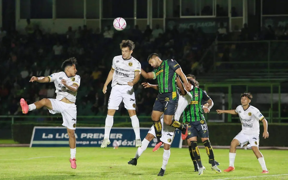 Goleada ponzoñosa en el nido