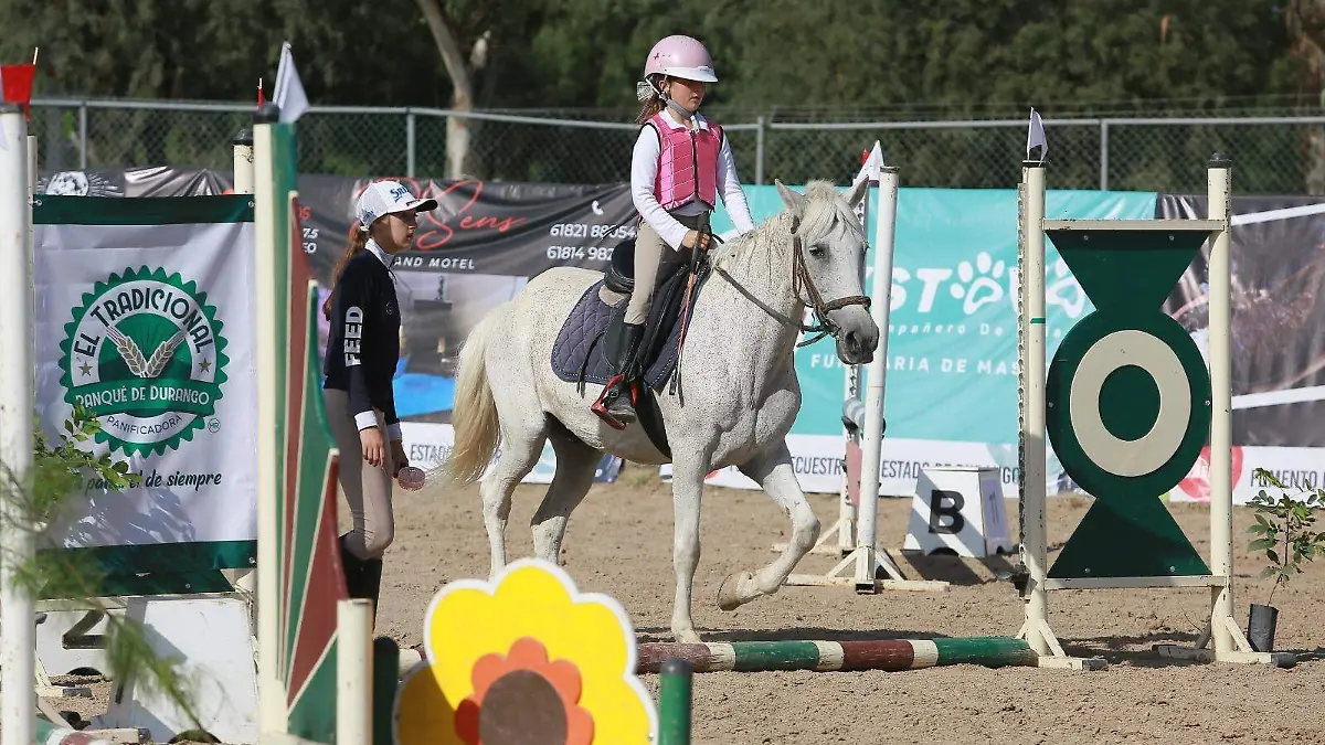 Jinetes y amazonas brillaron con sus binomios
