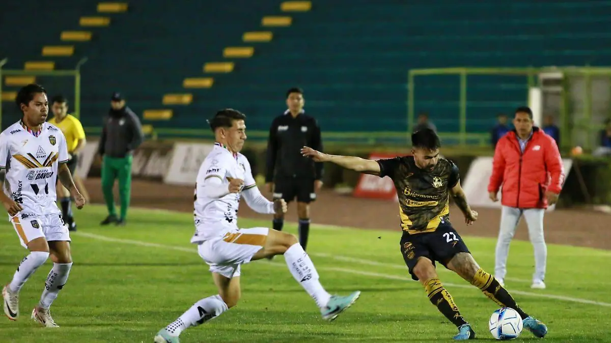 Emocionante empate venenoso