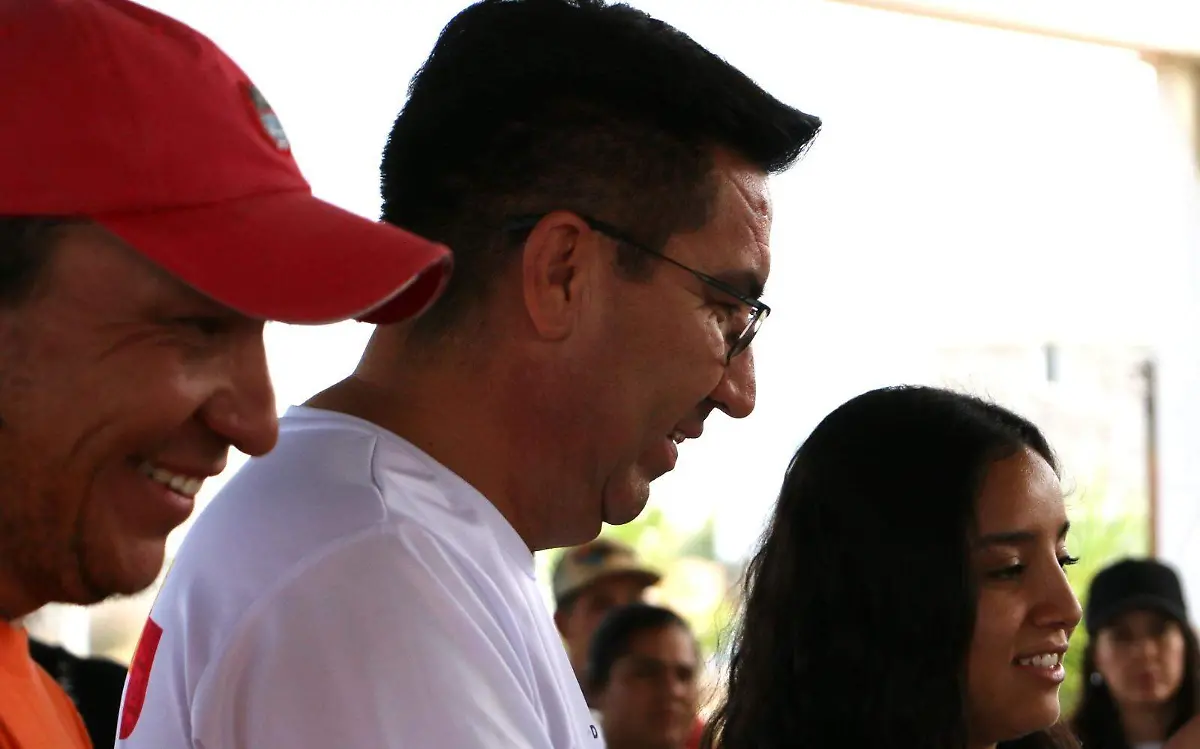 Atssiel Estrada, el formador de las campeonas