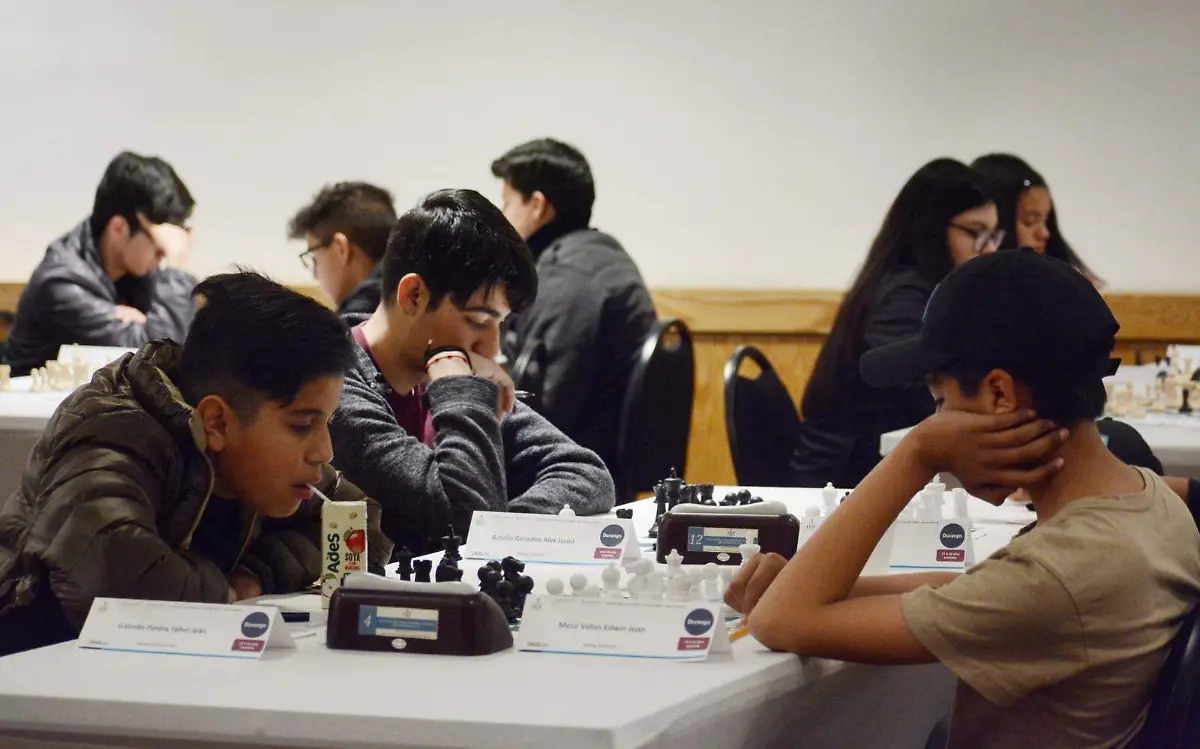 Competencia de ajedrez en la ciudad de Durango