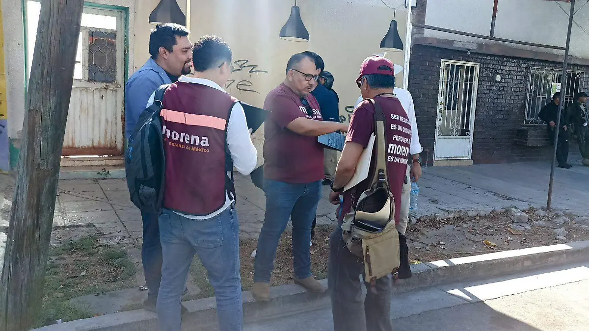Representantes de Morena se han mantenido toda la semana en el IEPC Gómez Palacio
