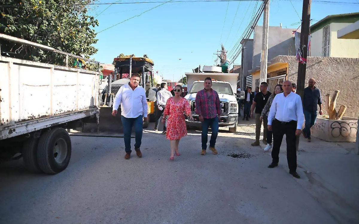Supervisa alcaldesa Leticia Herrera Ale, programa de bacheo