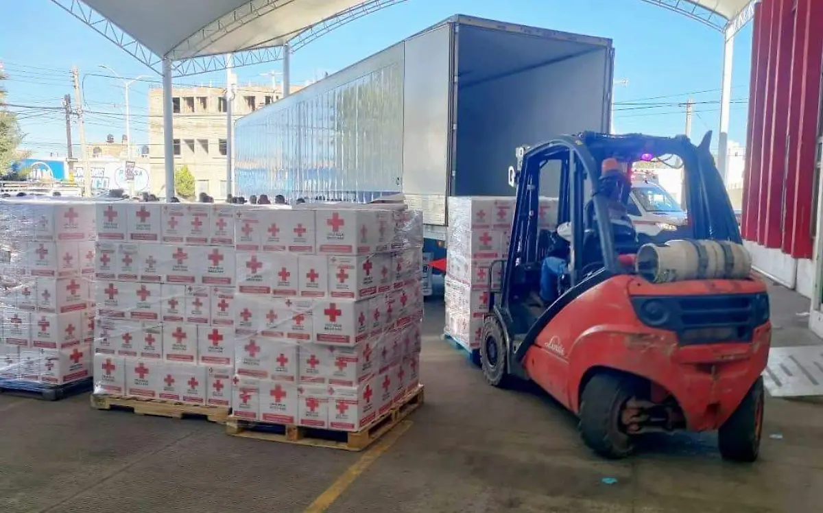 Salen de Durango rumbo a Guerrero 30 toneladas de ayuda