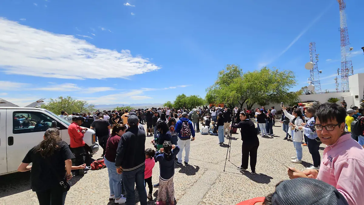 Dos mil visitantes disfrutaron del Eclipse en Mirador de Durango