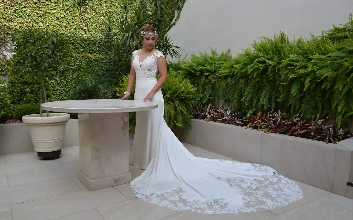 Celebran su boda Azucena y Michel