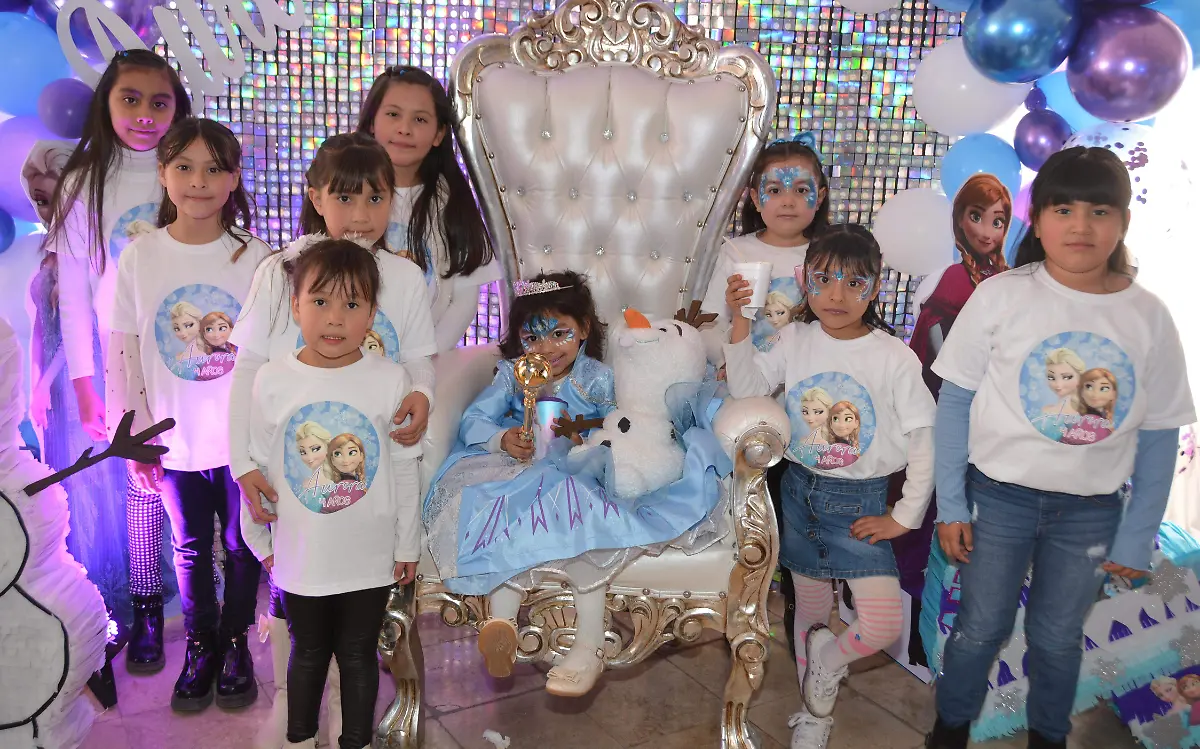 SUS INVITADOS