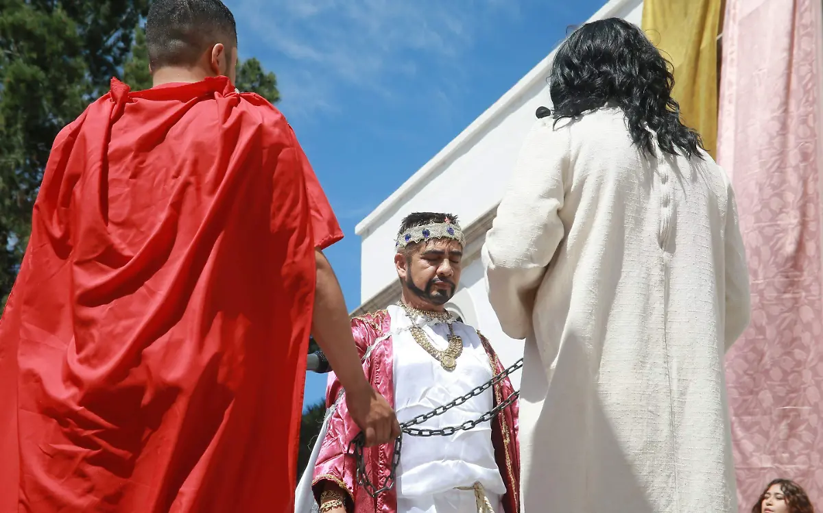 Viacrucis viviente en el Templo de Nuestra Señora de los Ángeles de Durango