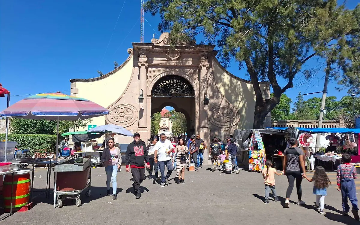 Da inicio romería del Día de Muertos