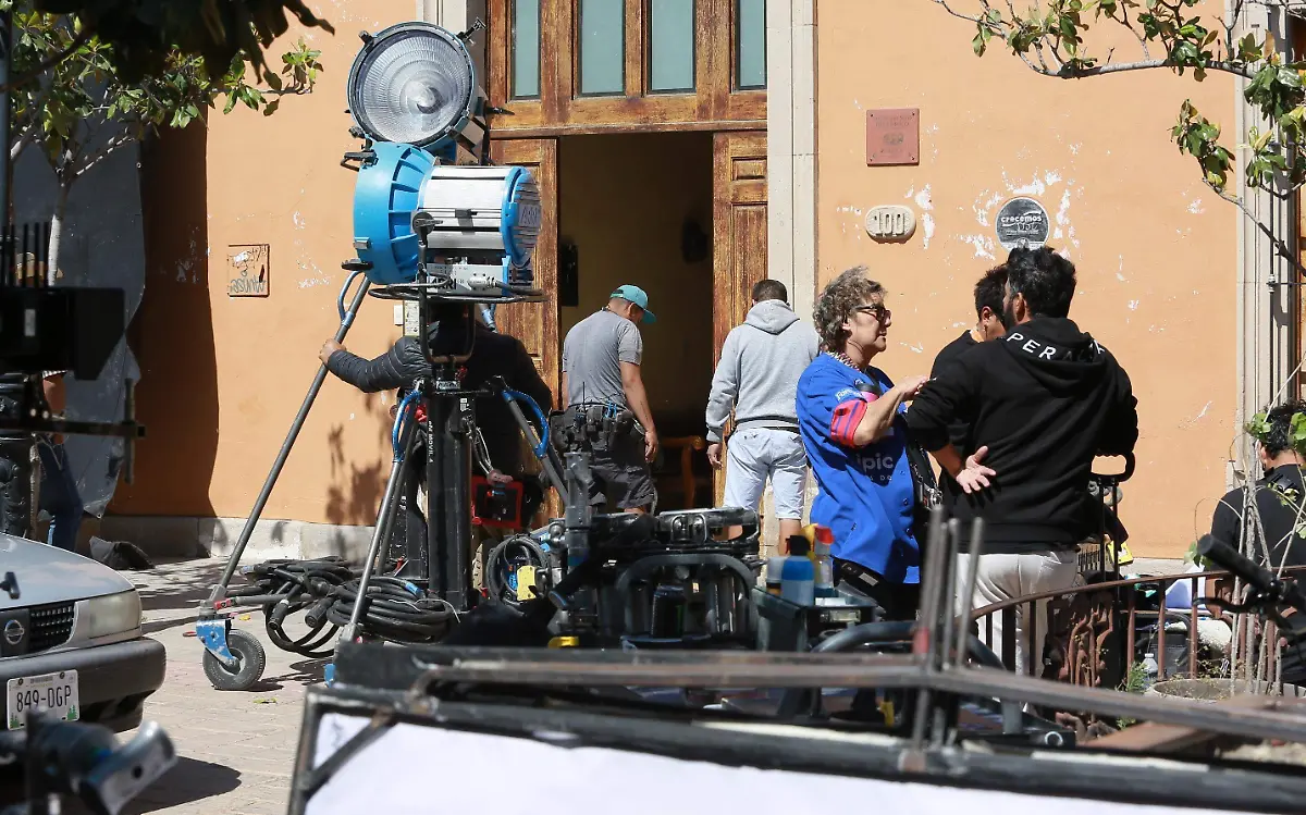 Continúa filmación de serie de Netflix en Durango