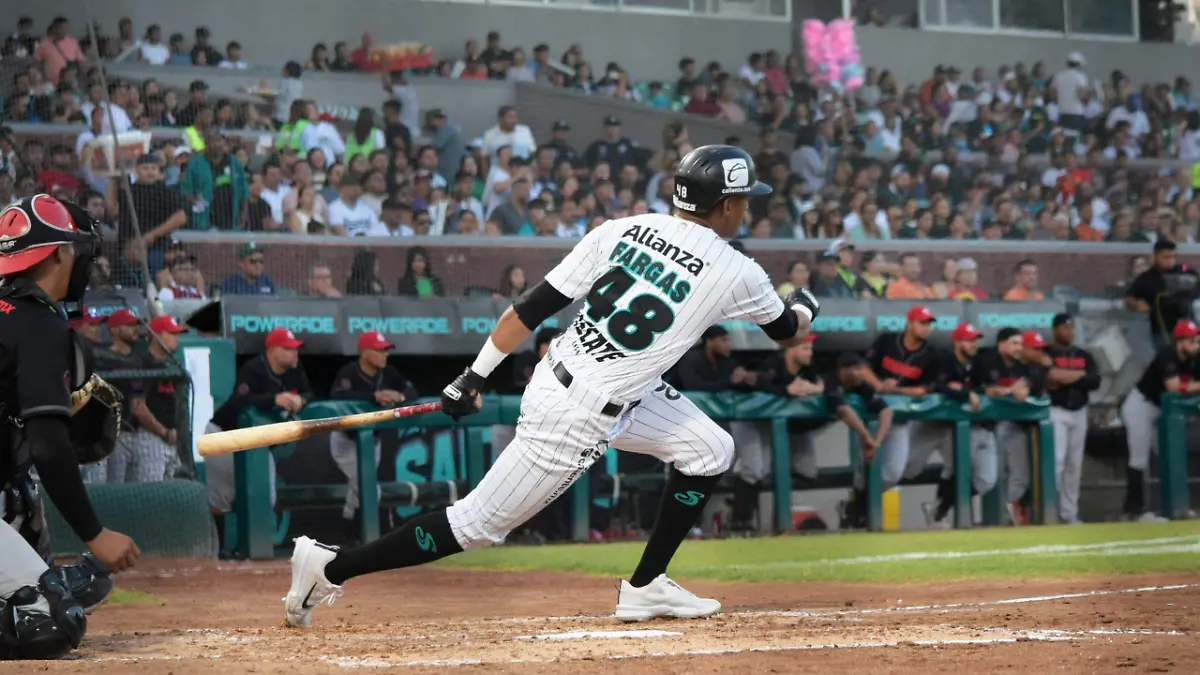 Caliente pierde la primera serie