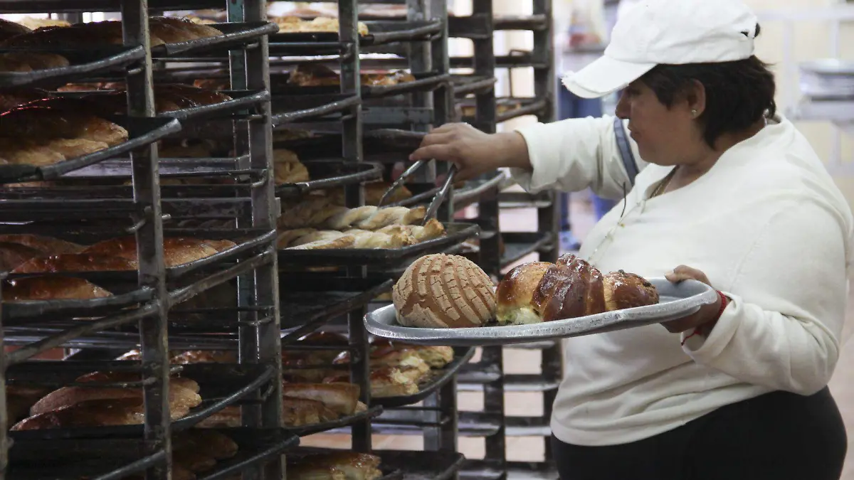 Por el calor baja la venta de pan