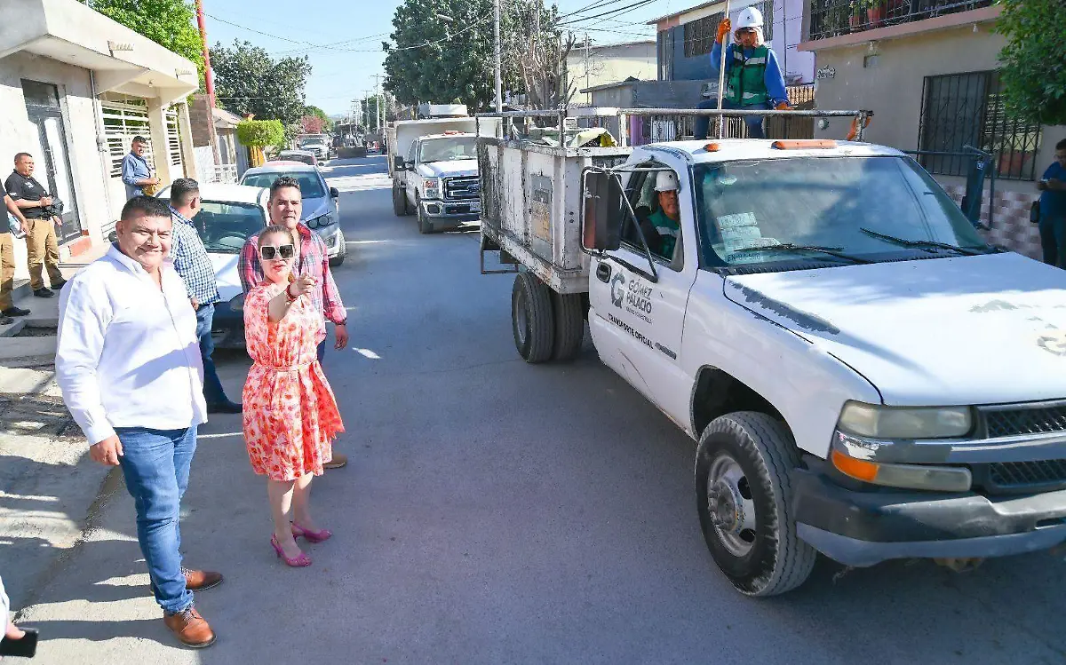 Supervisa alcaldesa Leticia Herrera Ale, programa de bacheo