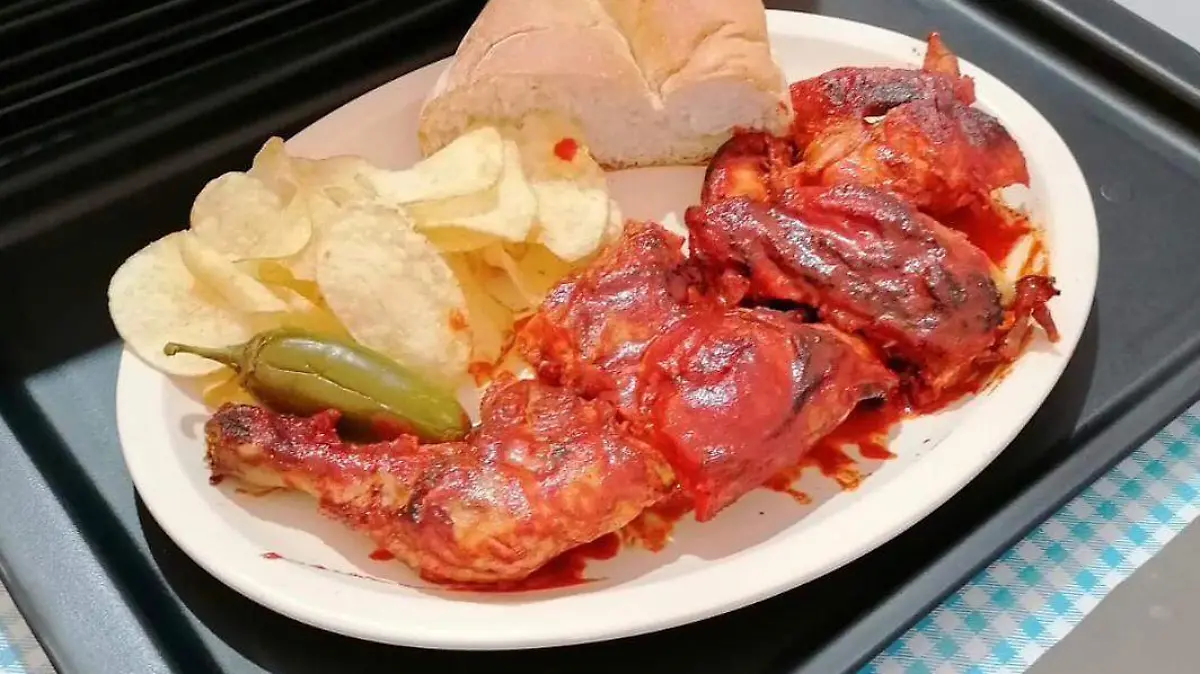 Tendrá DIF venta de pollos estilo Íñigo en la Feria Gómez Palacio 2024