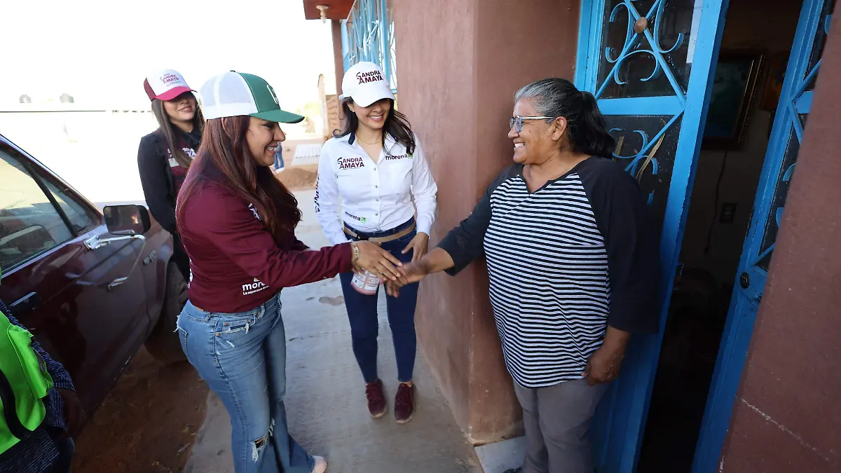 Apoya poblado Ignacio Ramírez con Sandra Amaya
