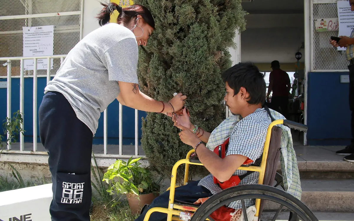 Elecciones 2024: Ciudadanos emiten su voto en Durango