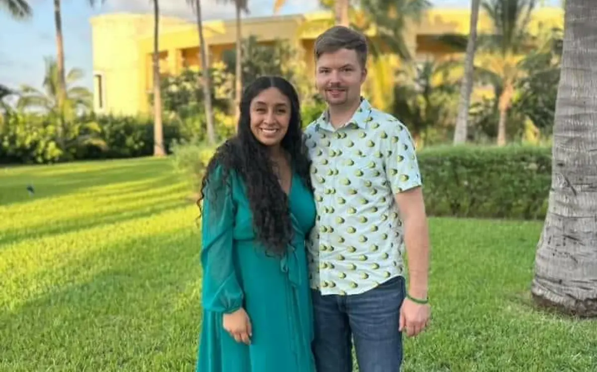 Alma Cristina Carrera y su esposo Alexandeer Edinger presentes en este espacio social