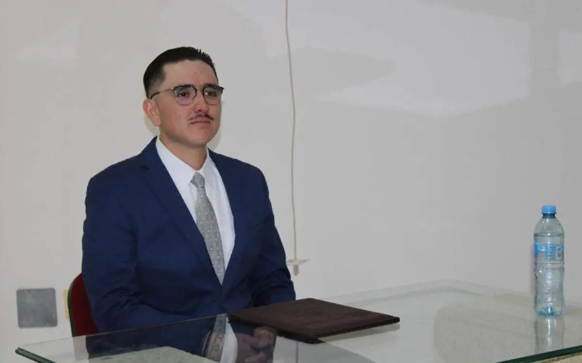 Eduardo Alonso Pérez Núñez se tituló de Ingeniero Industrial